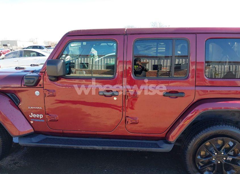 Photo 15 of 2021 Jeep Wrangler 4XE UNLIMITED SAHARA 4X4 (VIN 1C4JJXP60MW688749)