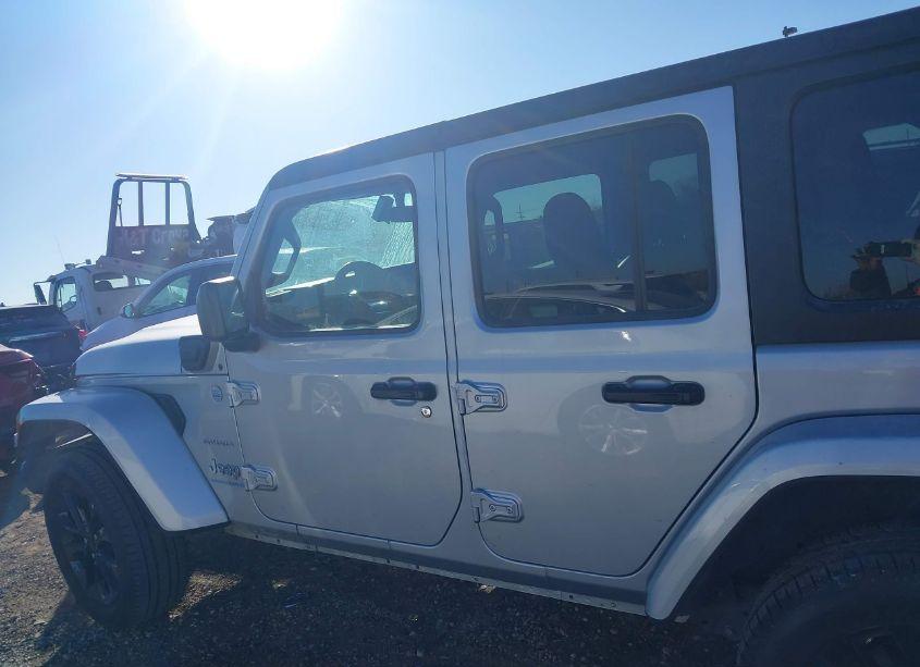 Photo 15 of 2023 Jeep Wrangler 4XE SAHARA 4X4 (VIN 1C4JJXP64PW695871)