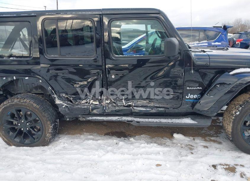 Photo 6 of 2022 Jeep Wrangler 4XE UNLIMITED SAHARA 4X4 (VIN 1C4JJXP66NW113590)