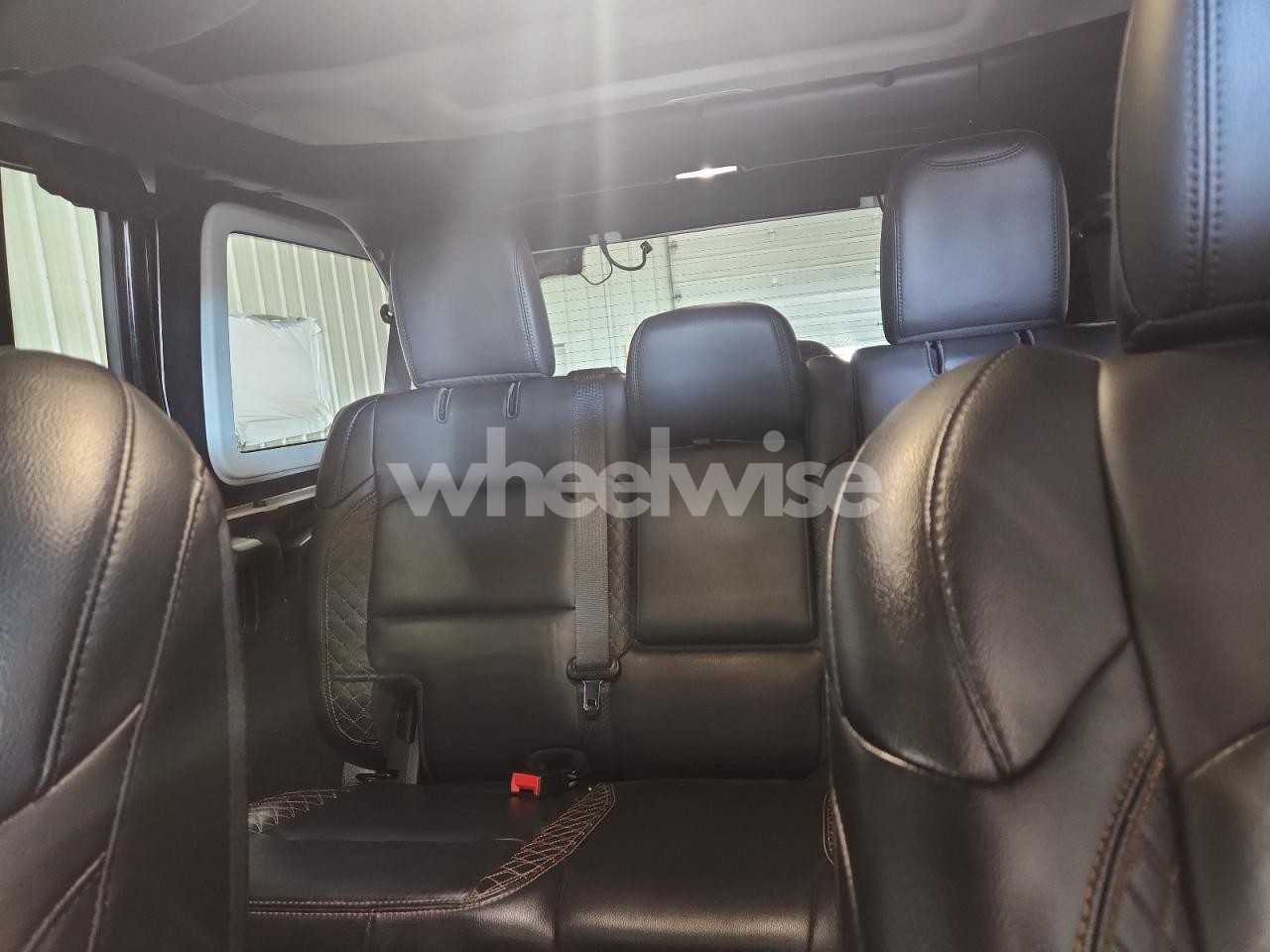 Photo 10 of 2022 JEEP WRANGLER UNLIMITED SAHARA (VIN 1C4JJXP66NW229226)