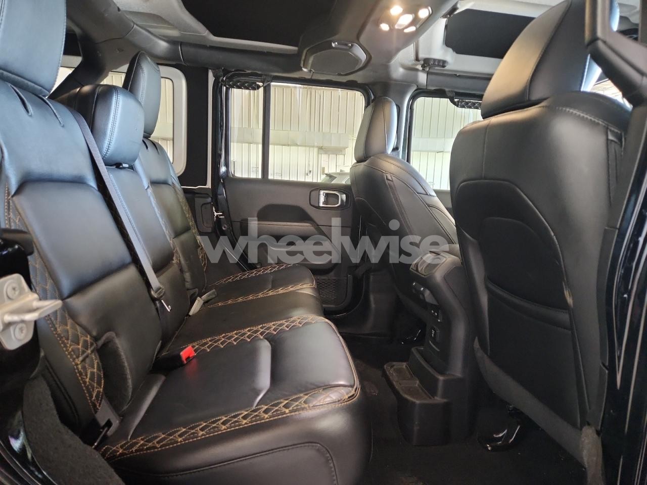 Photo 11 of 2022 JEEP WRANGLER UNLIMITED SAHARA (VIN 1C4JJXP66NW229226)