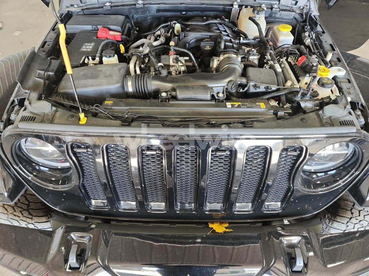 Photo 12 of 2022 JEEP WRANGLER UNLIMITED SAHARA (VIN 1C4JJXP66NW229226)