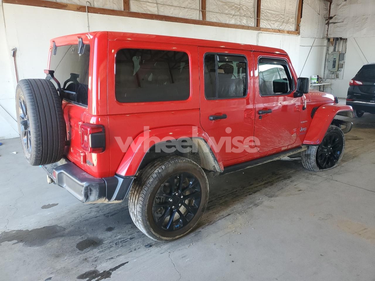 Photo 3 of 2022 JEEP WRANGLER UNLIMITED SAHARA 4XE (VIN 1C4JJXP67NW100752)