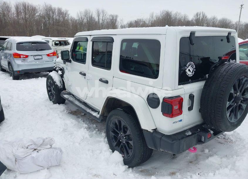 Photo 3 of 2022 Jeep Wrangler 4XE UNLIMITED SAHARA 4X4 (VIN 1C4JJXP67NW274482)