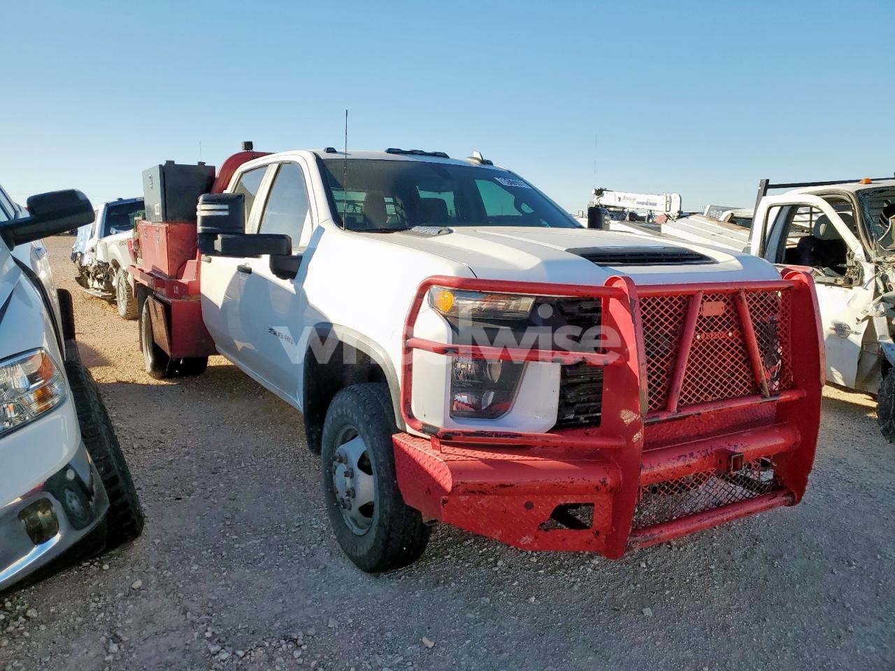 Photo 4 of 2023 CHEVROLET SILVERADO K3500 (VIN 1C4JJXP69MW675790)