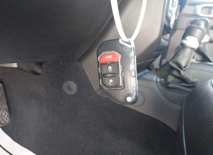 Photo 11 of 2021 Jeep Wrangler 4XE UNLIMITED SAHARA 4X4 (VIN 1C4JJXP69MW758085)