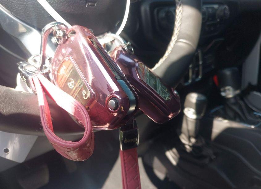 Photo 11 of 2022 Jeep Wrangler 4XE UNLIMITED SAHARA 4X4 (VIN 1C4JJXP69NW220598)