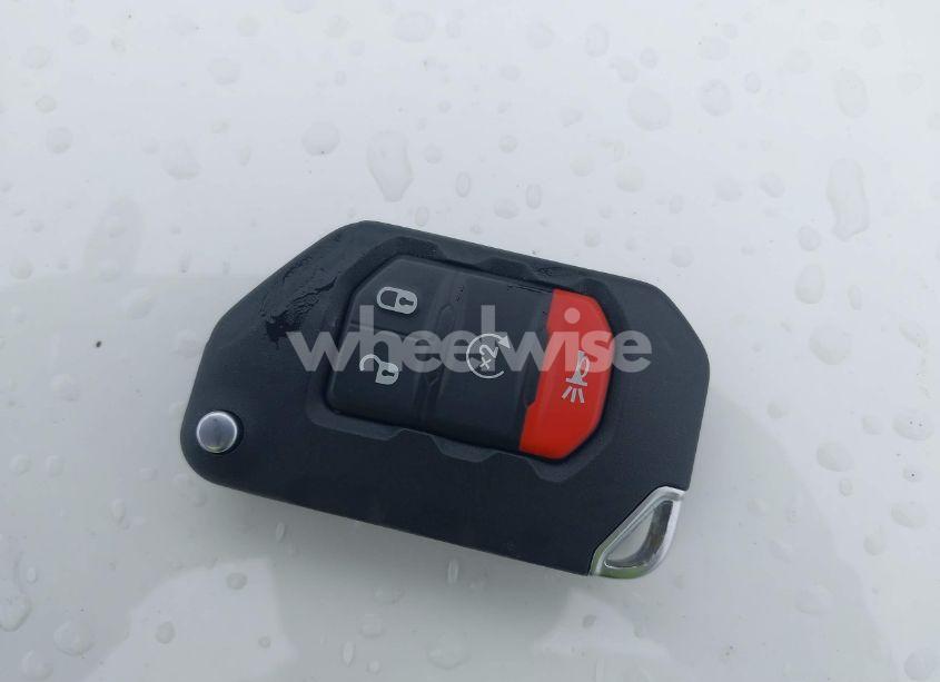 Photo 11 of 2022 Jeep Wrangler 4XE UNLIMITED SAHARA 4X4 (VIN 1C4JJXP69NW229124)