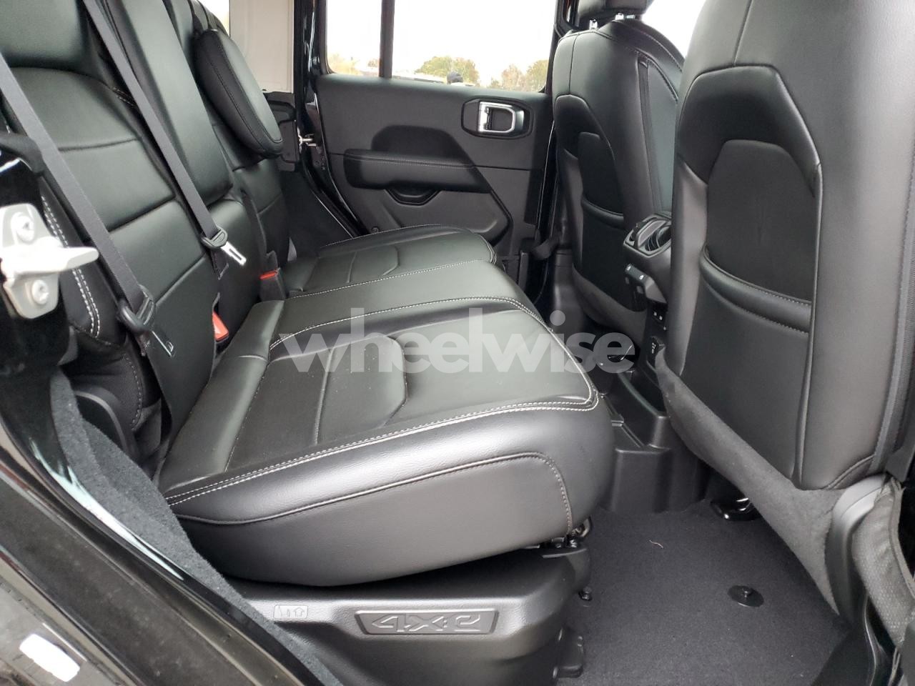 Photo 10 of 2023 JEEP WRANGLER SAHARA 4XE (VIN 1C4JJXP69PW605453)