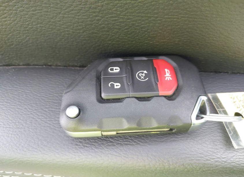 Photo 11 of 2023 Jeep Wrangler 4XE SAHARA 4X4 (VIN 1C4JJXP6XPW684082)