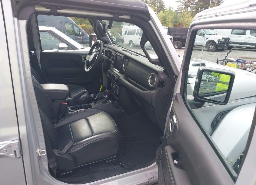 Photo 5 of 2023 Jeep Wrangler 4XE SAHARA 4X4 (VIN 1C4JJXP6XPW684082)