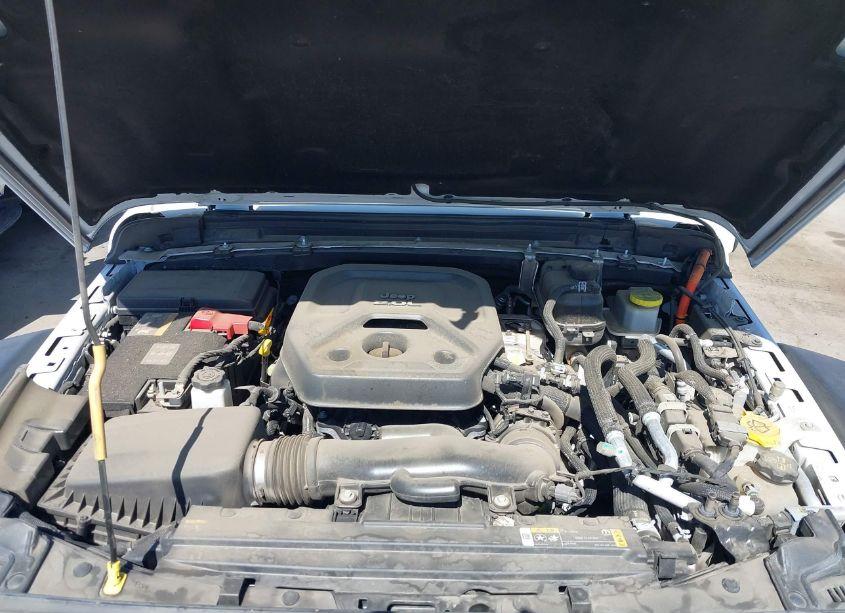 Photo 10 of 2022 Jeep Wrangler 4XE UNLIMITED RUBICON 4X4 (VIN 1C4JJXR63NW198742)