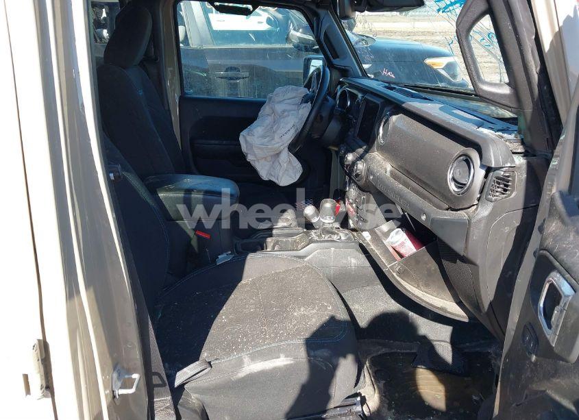 Photo 5 of 2022 Jeep Wrangler 4XE UNLIMITED RUBICON 4X4 (VIN 1C4JJXR64NW238262)