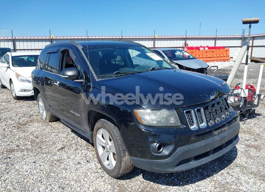 2014 Jeep Compass SPORT (VIN 1C4NJCBA0ED510942) main photo