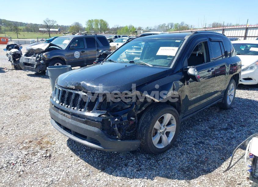 Photo 2 of 2014 Jeep Compass SPORT (VIN 1C4NJCBA0ED510942)