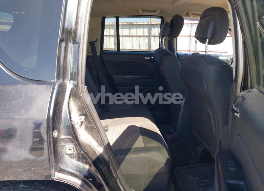 Photo 8 of 2014 Jeep Compass SPORT (VIN 1C4NJCBA0ED510942)