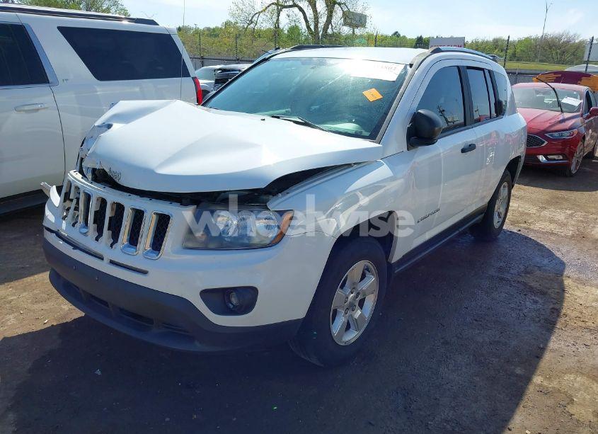 Photo 2 of 2014 Jeep Compass SPORT (VIN 1C4NJCBA0ED618090)