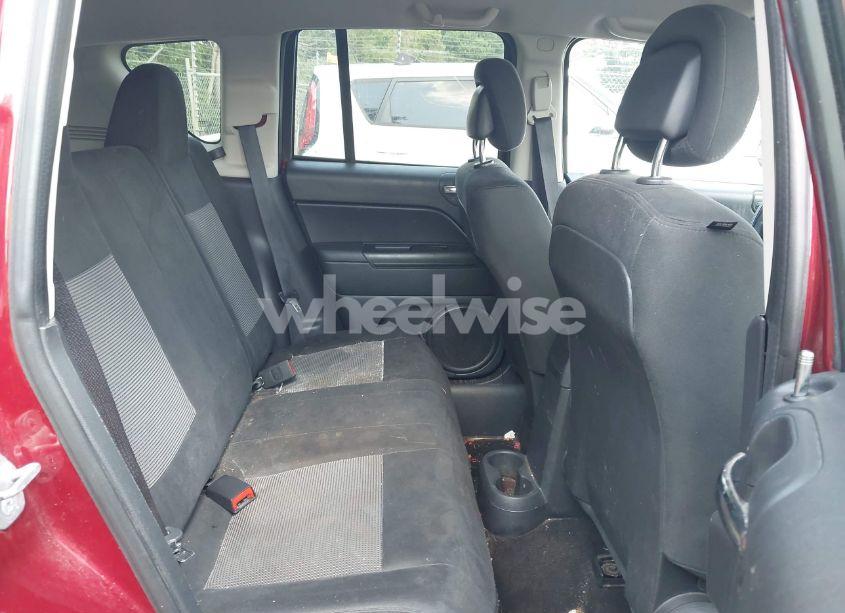 Photo 8 of 2014 Jeep Compass SPORT (VIN 1C4NJCBA0ED666026)