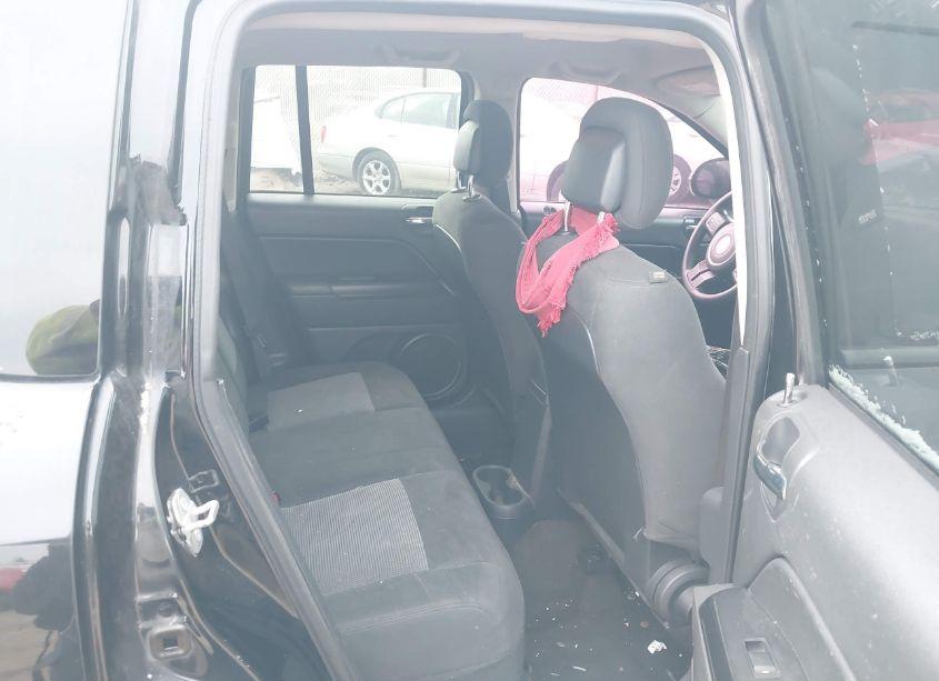 Photo 8 of 2016 Jeep Compass SPORT (VIN 1C4NJCBA0GD513228)