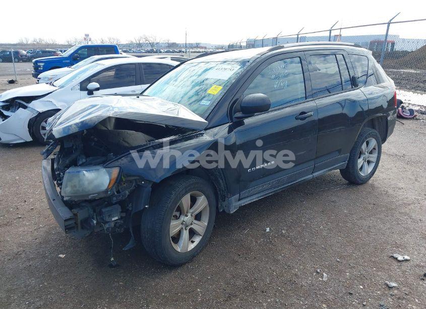 Photo 2 of 2016 Jeep Compass SPORT (VIN 1C4NJCBA0GD568522)