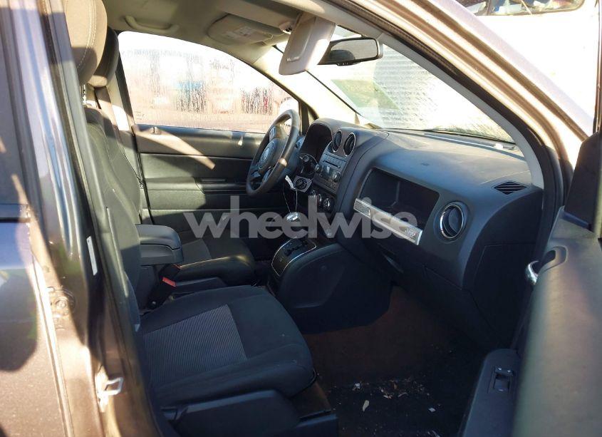 Photo 5 of 2016 Jeep Compass SPORT (VIN 1C4NJCBA0GD620392)