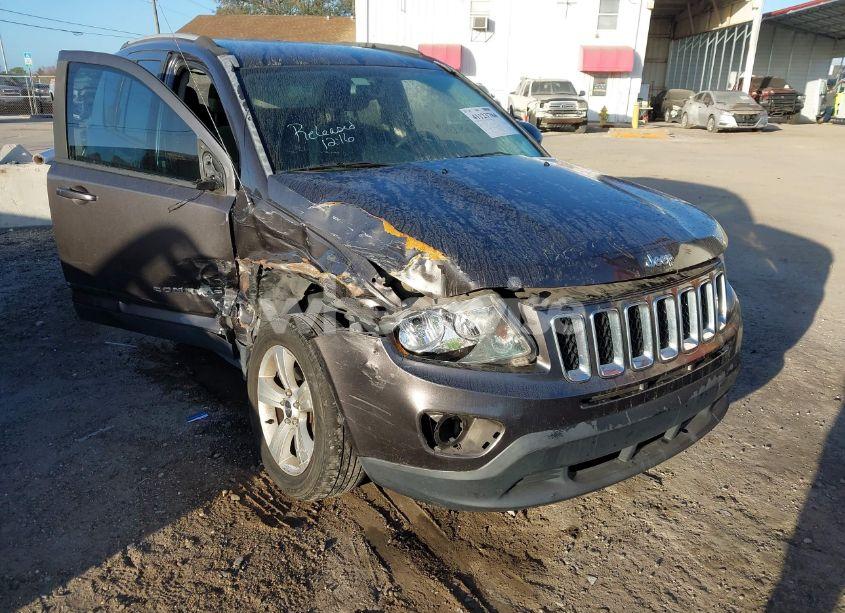 Photo 6 of 2016 Jeep Compass SPORT (VIN 1C4NJCBA0GD620392)