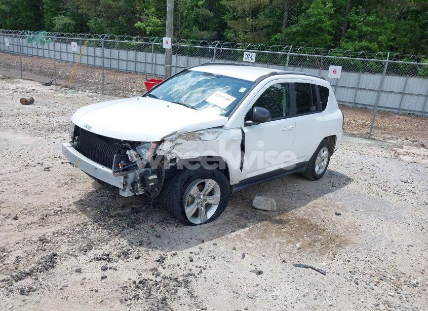 Photo 2 of 2016 Jeep Compass SPORT (VIN 1C4NJCBA0GD742797)