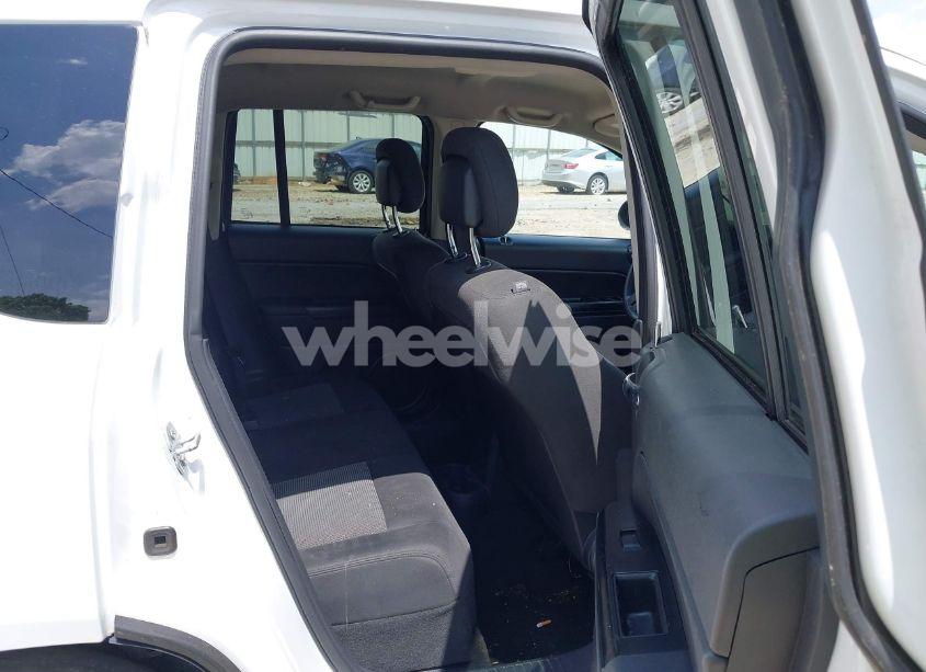 Photo 8 of 2016 Jeep Compass SPORT (VIN 1C4NJCBA0GD742797)