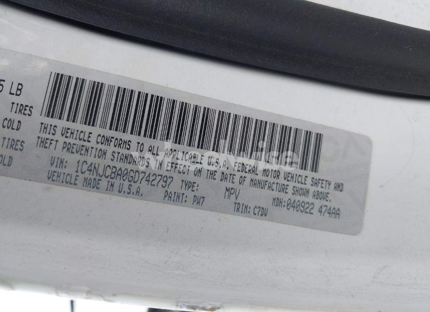 Photo 9 of 2016 Jeep Compass SPORT (VIN 1C4NJCBA0GD742797)