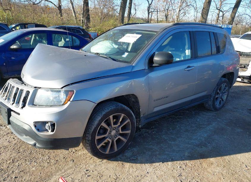 Photo 2 of 2017 Jeep Compass SPORT SE FWD (VIN 1C4NJCBA0HD141262)