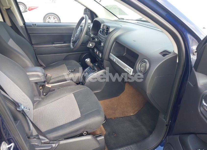 Photo 5 of 2014 Jeep Compass SPORT (VIN 1C4NJCBA1ED725648)