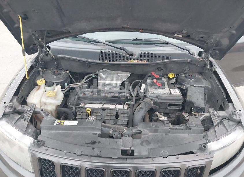 Photo 10 of 2014 Jeep Compass ALTITUDE (VIN 1C4NJCBA1ED886887)