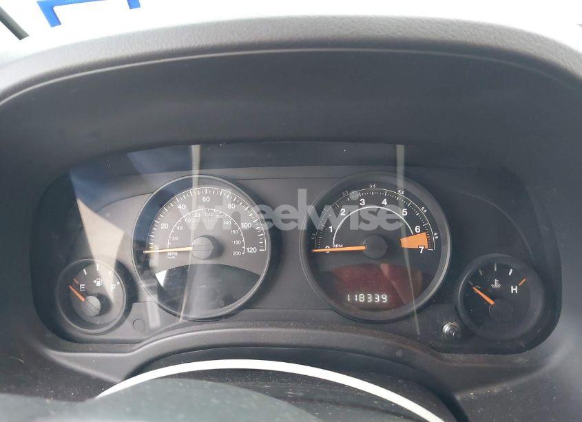 Photo 7 of 2014 Jeep Compass ALTITUDE (VIN 1C4NJCBA1ED886887)