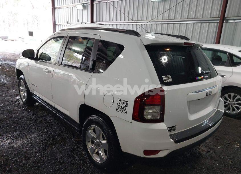 Photo 3 of 2015 Jeep Compass SPORT (VIN 1C4NJCBA1FD124449)
