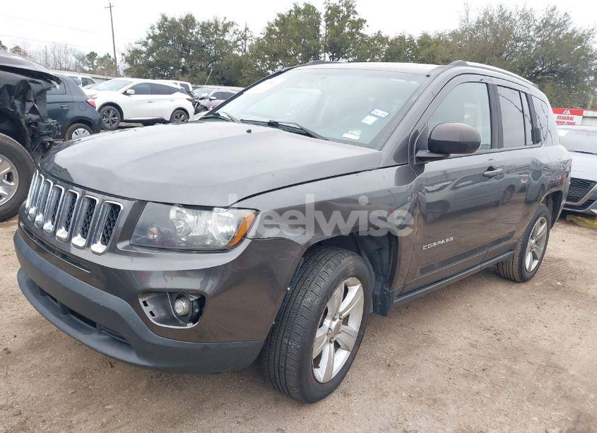 Photo 2 of 2016 Jeep Compass SPORT (VIN 1C4NJCBA1GD512993)