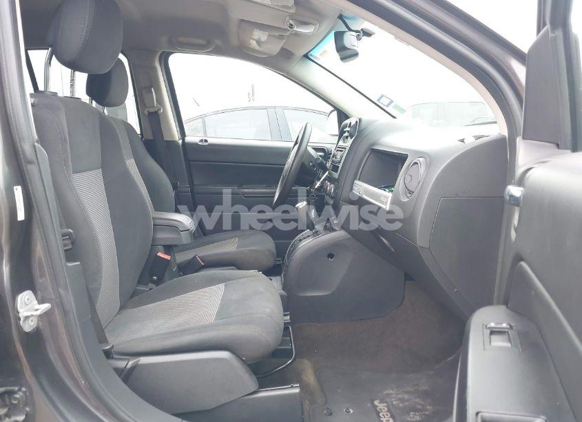 Photo 5 of 2016 Jeep Compass SPORT (VIN 1C4NJCBA1GD512993)