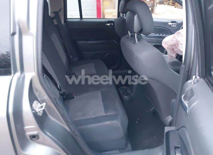 Photo 8 of 2012 Jeep Compass SPORT (VIN 1C4NJCBA2CD504220)