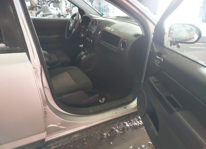 Photo 5 of 2012 Jeep Compass SPORT (VIN 1C4NJCBA2CD518862)