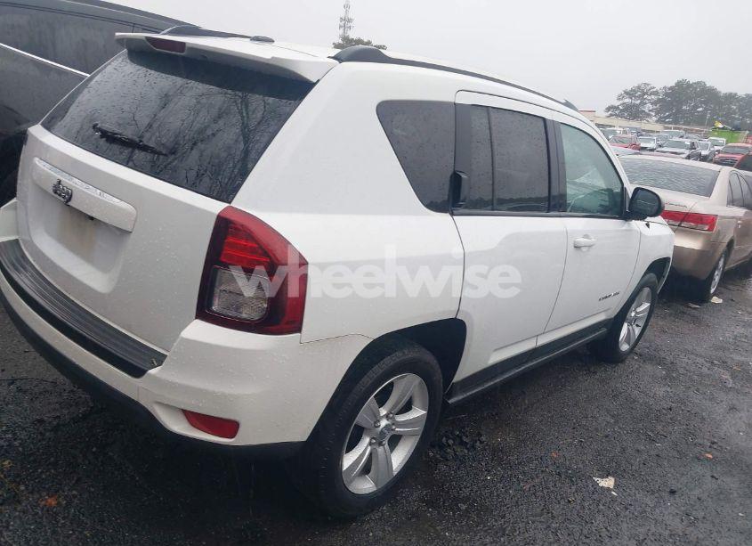 Photo 4 of 2014 Jeep Compass SPORT (VIN 1C4NJCBA2ED643430)