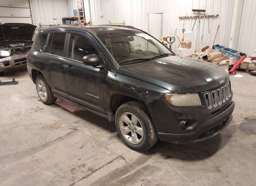 2014 Jeep Compass SPORT (VIN 1C4NJCBA2ED742944) main photo