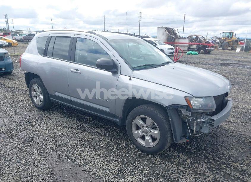2014 Jeep Compass SPORT (VIN 1C4NJCBA2ED789293) main photo