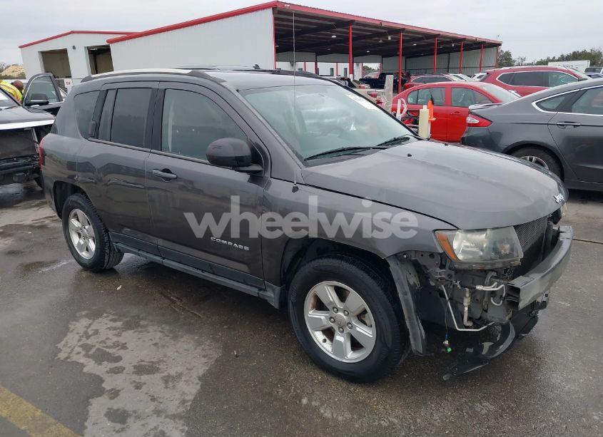 2014 Jeep Compass SPORT (VIN 1C4NJCBA2ED812328) main photo