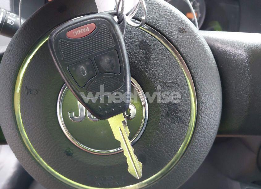 Photo 11 of 2014 Jeep Compass SPORT (VIN 1C4NJCBA2ED812328)