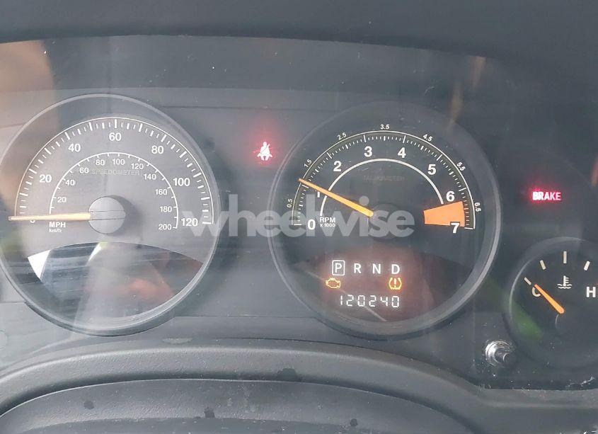 Photo 15 of 2014 Jeep Compass SPORT (VIN 1C4NJCBA2ED812328)