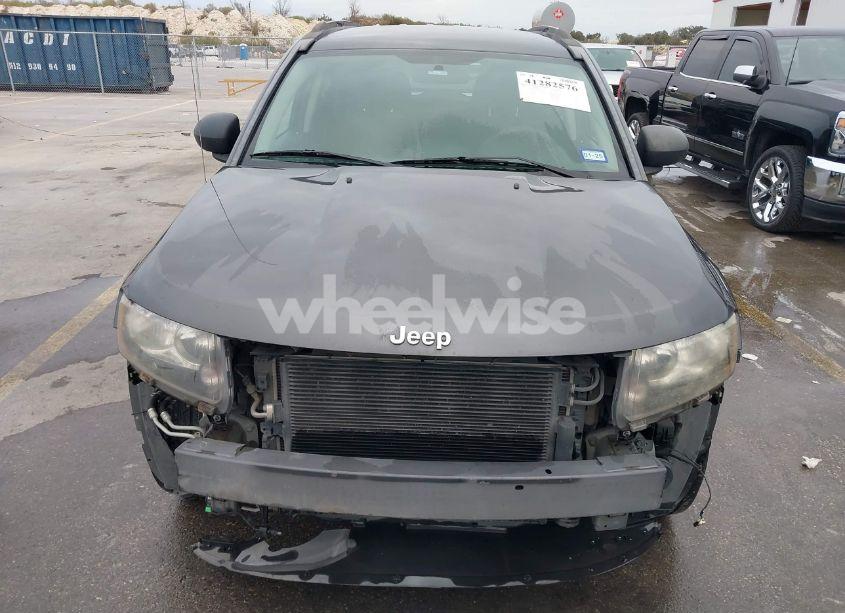 Photo 6 of 2014 Jeep Compass SPORT (VIN 1C4NJCBA2ED812328)