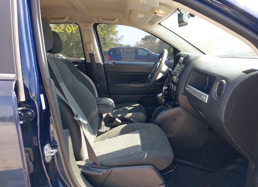 Photo 5 of 2016 Jeep Compass SPORT (VIN 1C4NJCBA2GD513103)