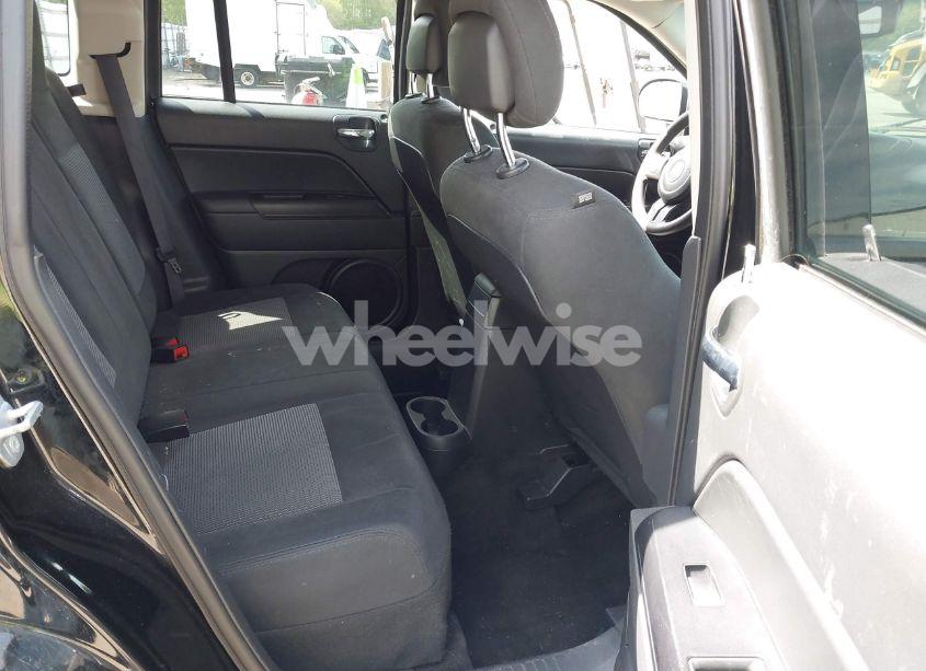 Photo 8 of 2016 Jeep Compass SPORT (VIN 1C4NJCBA2GD641289)