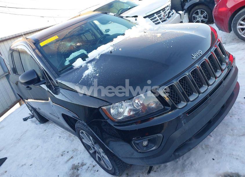 2016 Jeep Compass SPORT SE (VIN 1C4NJCBA2GD738072) main photo
