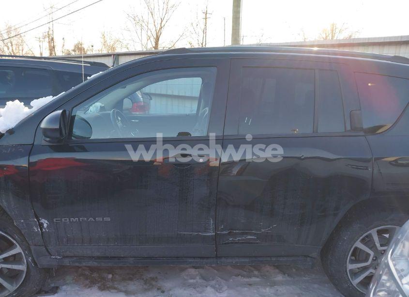 Photo 14 of 2016 Jeep Compass SPORT SE (VIN 1C4NJCBA2GD738072)