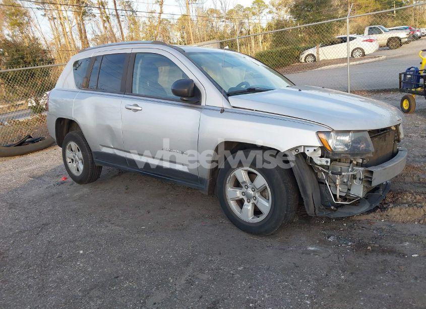 2014 Jeep Compass SPORT (VIN 1C4NJCBA3ED545314) main photo